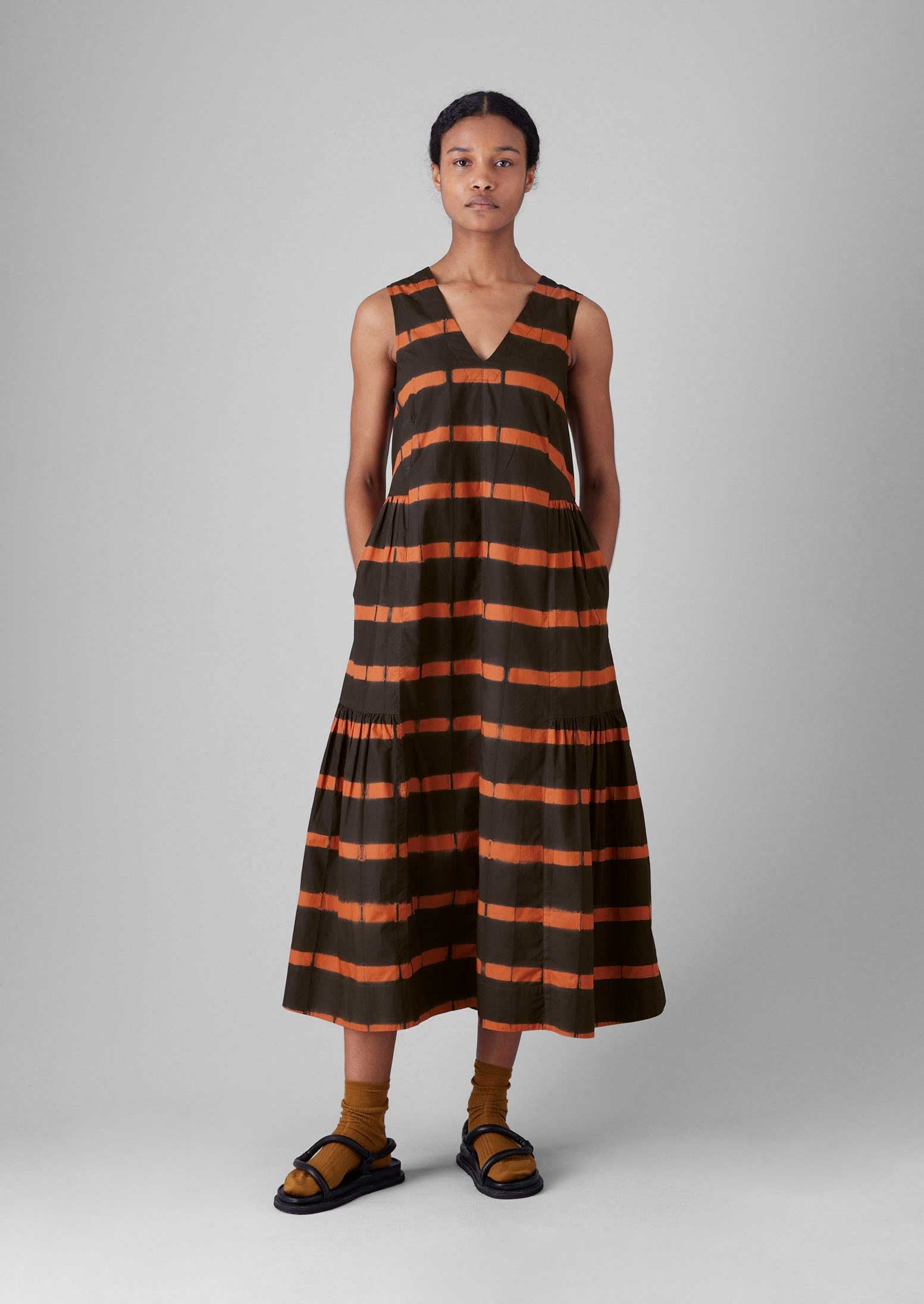 Stripe Clamp Dyed Cotton Dress | Brown